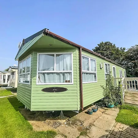 Lovely Caravan For Hire With Decking At Skipsea Sands In Yorkshire Ref 41015Wf Barmston Exterior photo