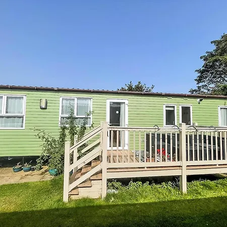 Lovely Caravan For Hire With Decking At Skipsea Sands In Yorkshire Ref 41015Wf Barmston Exterior photo